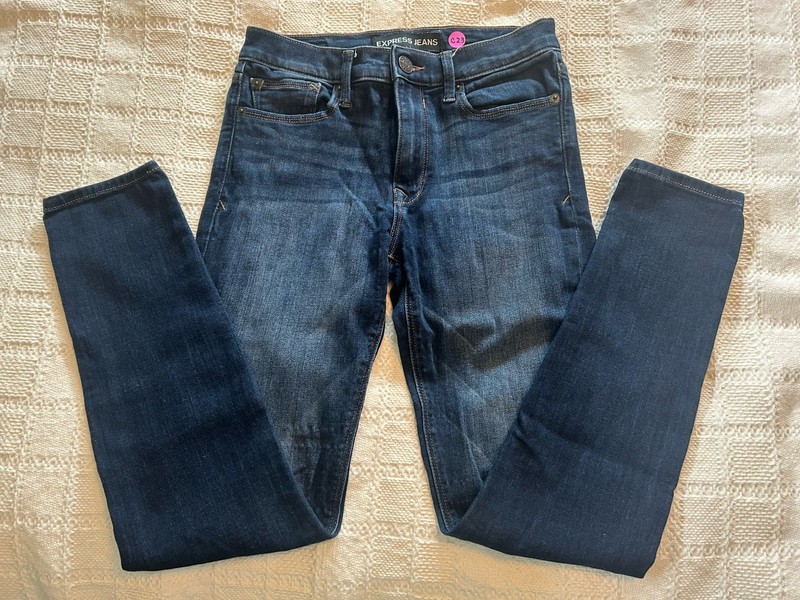 Express Mid Rise Legging Jeans Size 4R