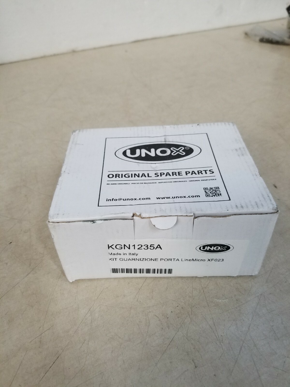 Уплотнитель двери unox kgn1235a