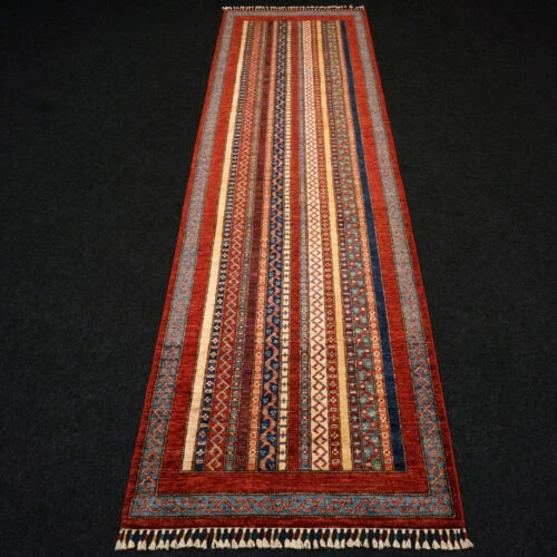 Rote Wohnraum-Läufer