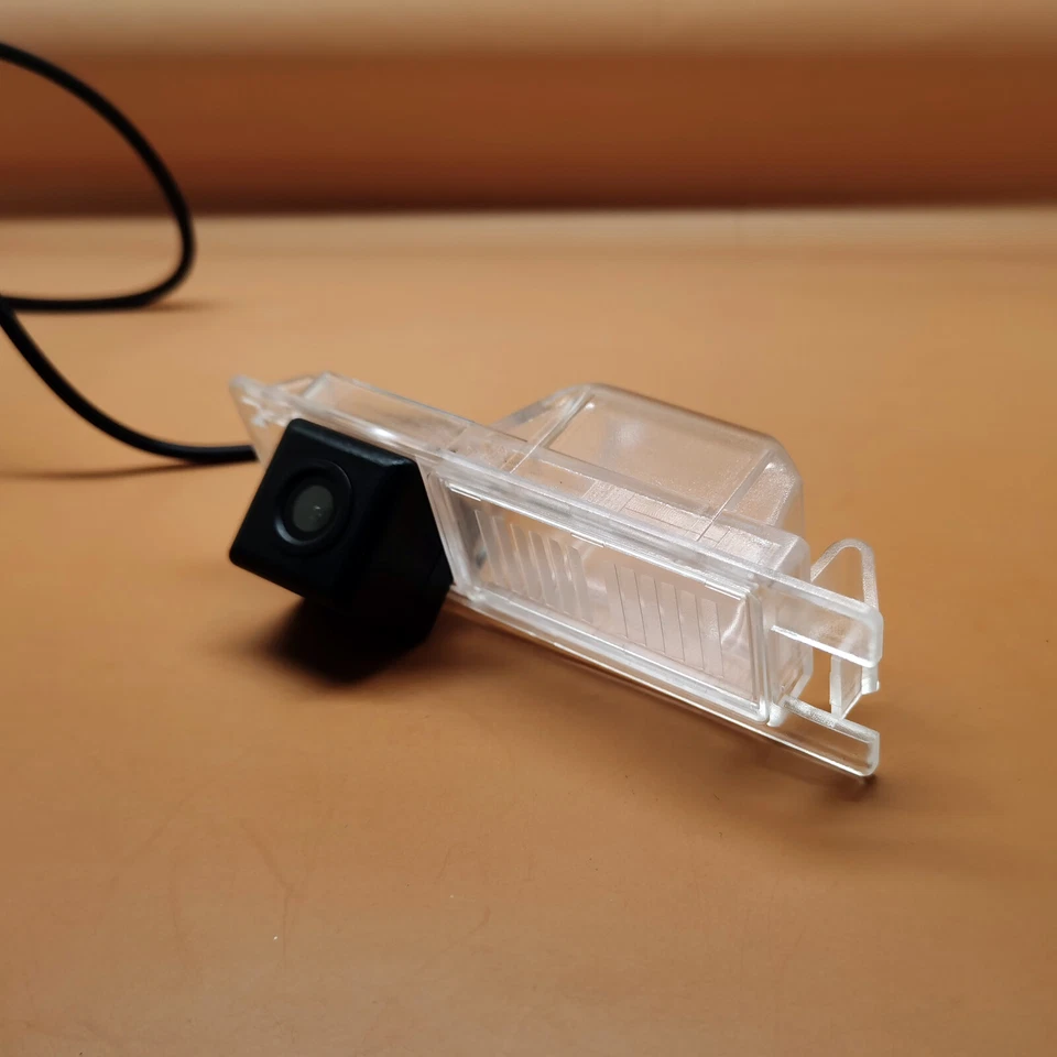 NTSC HD Car Reverse Rear View Backup Camera For Buick Regal 2009 2010 2011 2012 - Image 3 of 4