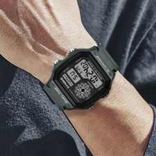 Наручные часы Fashion Men's Sports Watch