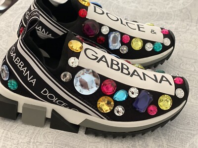 Sneakers von Dolce& Gabbana mit Strasssteinen