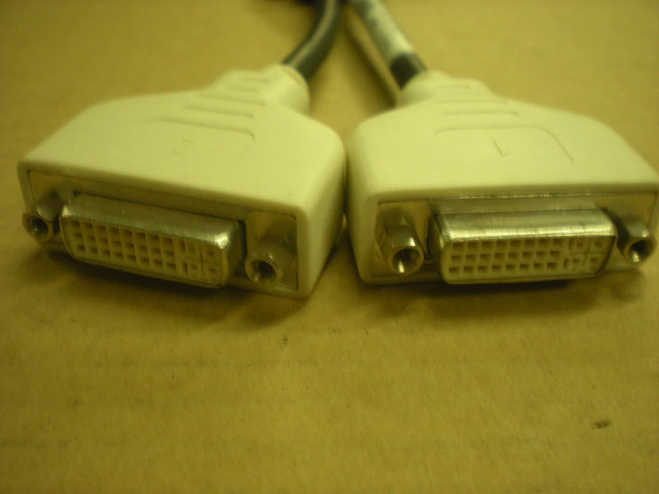 VISIONTEK 4350 512MB DMS PCI-E Video Graphic 4350DMS512 VTK-400491T Card & Cable - Image 4 of 4