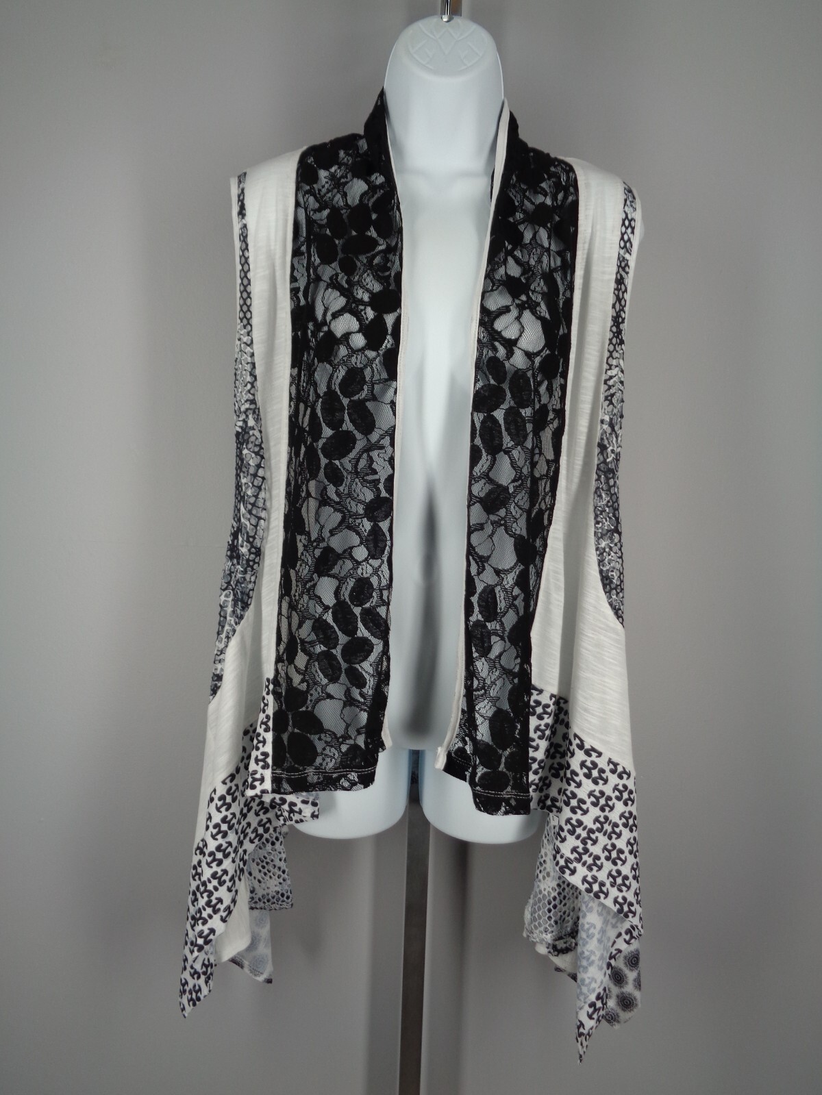 Anis.A Sleeveless Cardigan Vest Size Small White Black Mesh Lace Jersey New