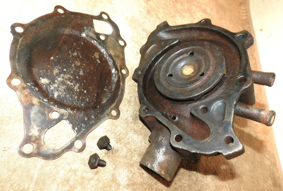 Ford Mustang Fastback Convertible GT Shelby ORIG 289 HIPO de finales de 1965 bomba de agua Foto 4 de 4