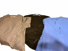 Jaanuu men s XL scrub sets.