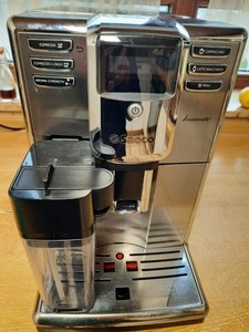 Saeco Incanto HD8917 Schwarzes Display
