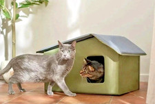 FRISCO- EXTRA WIDE HEATED CAT HOUSE, SPOIL THAT CAT  NEW  GREEN, 329528  BH