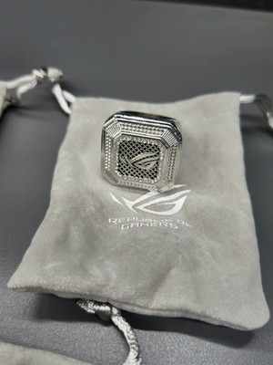ASUS ROG RTX 50 Series STRIX Limited Edition Alloy Ring with Gray Pouch