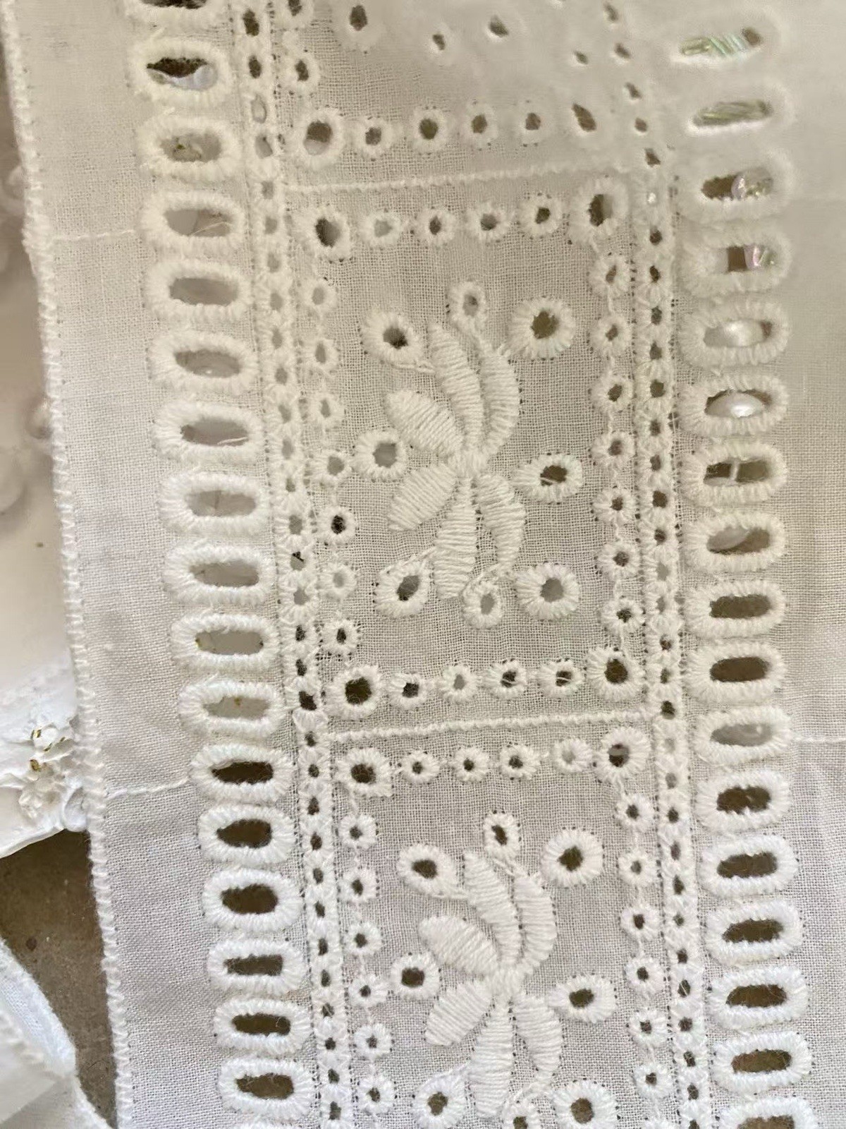Clearance 4 Yards Cotton Eyelet Embroidery Lace Trim with Ribbon Slots Off White thumbnail 6