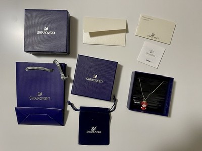 Swarovski Hello Kitty Erdbeerkette 5374364 Collana Erdbeere Sanrio verpackt