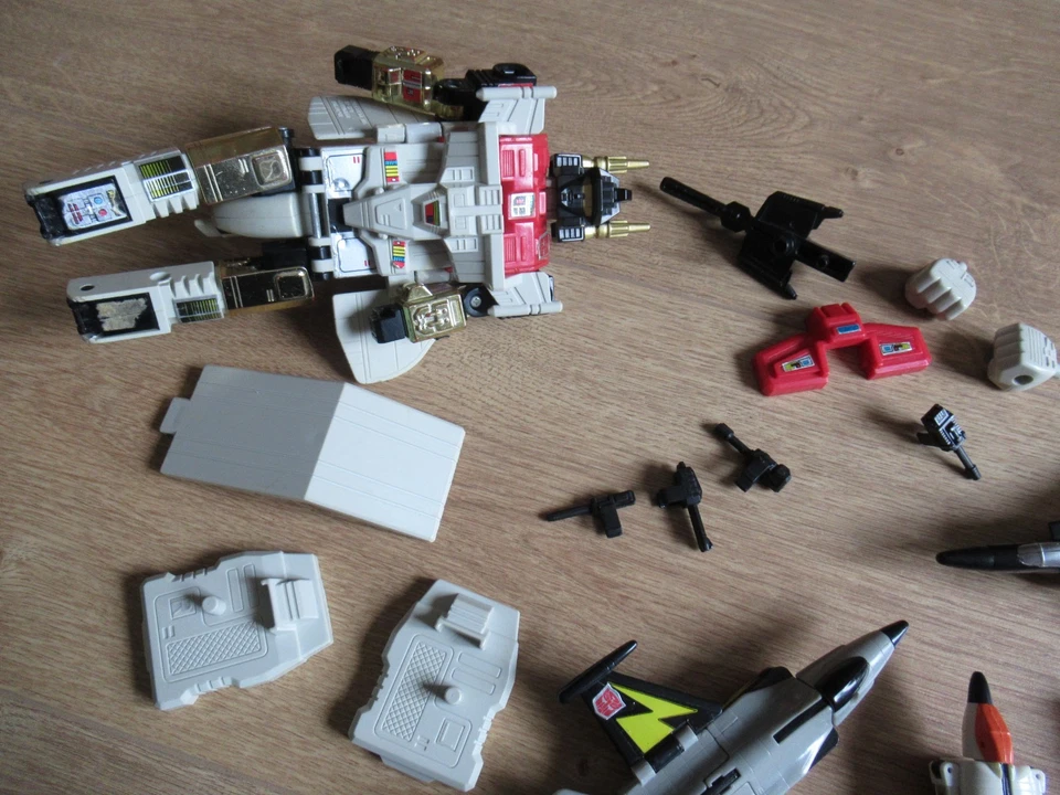 Lot de TRANFORMERS G1 AERIALBOTS SUPERION - Jouets robots vintage 1986 - Photo 2/4