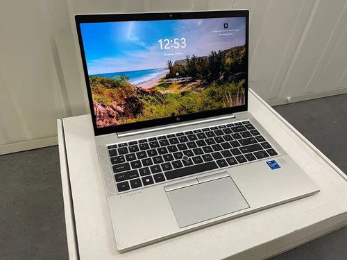 HP EliteBook 840 G8 14" i7-1185G7  16GB 250GB SSD WIN11  US Keyboard Win 11 Pro