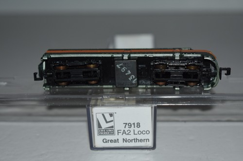 N Scale Life-Like 7918 Great Northern FA2 Diesel Locomotive C33349 - Picture 3 of 3