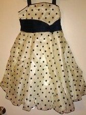 96 girls beautiful dress. Size 5. Nwot