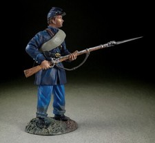 BRITAINS CIVIL WAR UNION 31348 UNION FEDERAL IRISH BRIGADE STANDING DEFENDING 2