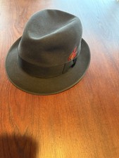 Vintage Royal Stetson Hat. Fedora Mens 7 1/8 Graphite. Grosgrain Band W/ Feather