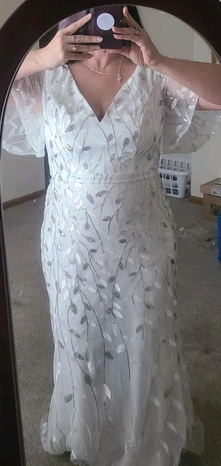 Vestido de noiva XXL tamanho 12 - Imagem 4 de 4