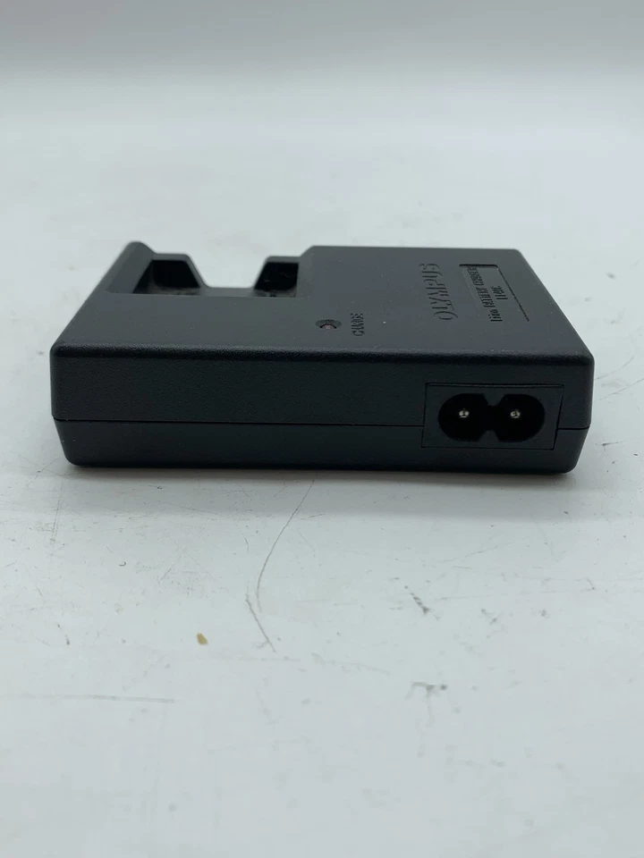 Cargador de Batería Original Olympus LI-40C con Cable SIN BATERÍA INCLUIDA ENVÍO Y DEVOLUCIÓN GRATUITOS Foto 3 de 4
