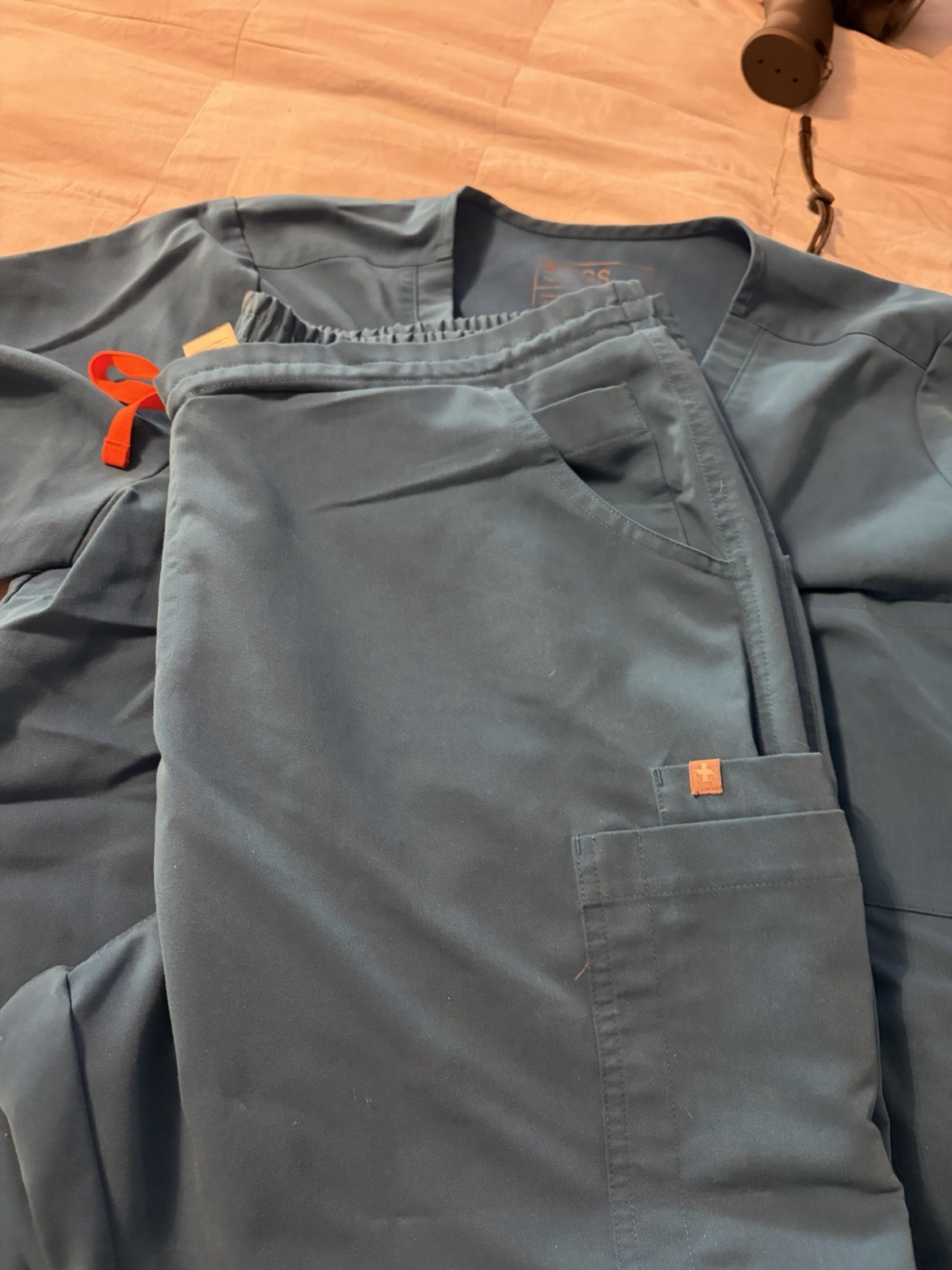 Figs Technical Collection scrubs - image 3