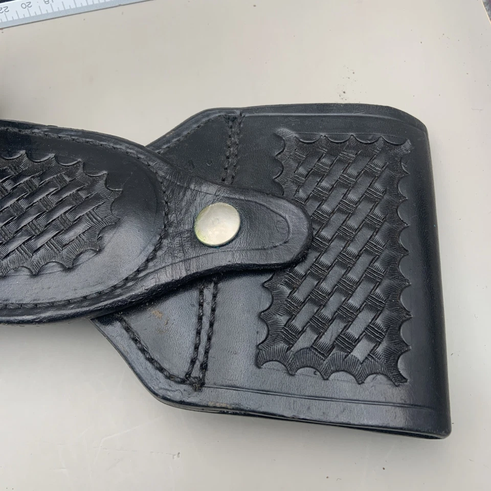 Smith And Wesson Black Leather Basket Weave Gun Holster B16 26WLH - Image 2 of 4