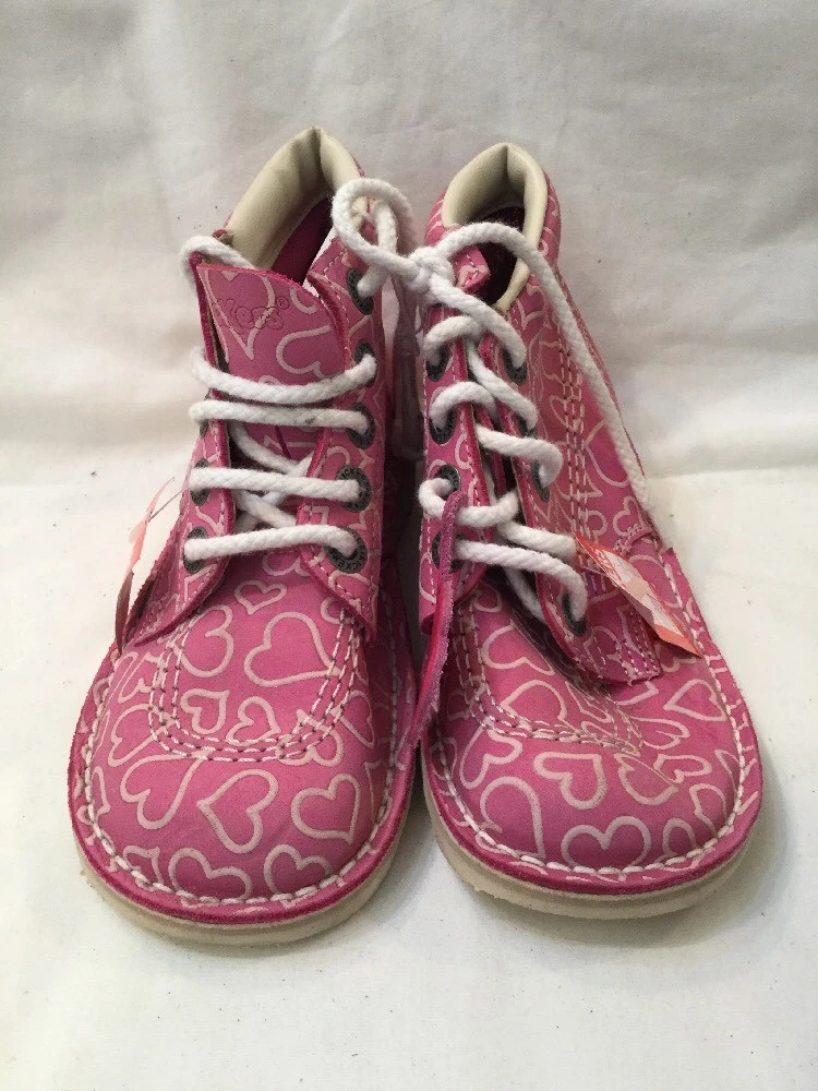 Baby pink hotsell kickers size 5