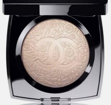 CHANEL Poudre Signee De Chanel Illuminating Powder Highlighter Camelia, NIB.