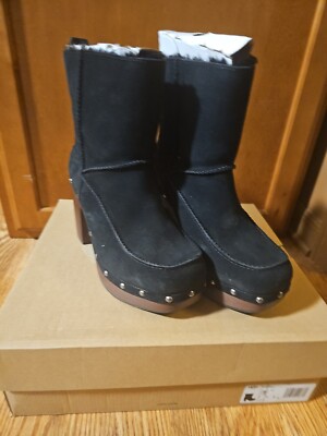 UGG Kouri Platform Boots Size 7