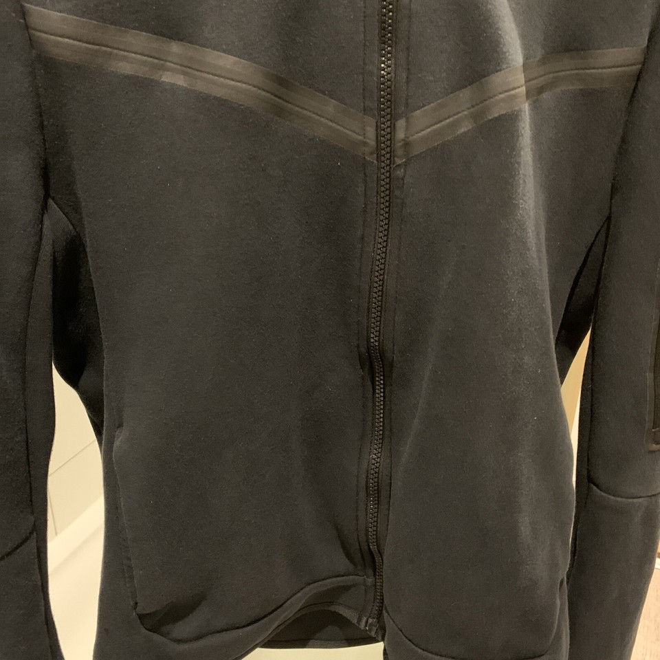 NIKE SPORTSWEAR TECH FLEECE FULL ZIP HOODIE TOP BLACK XL Junior 158