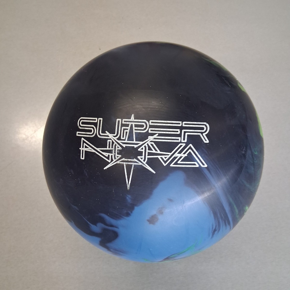 Storm Super Nova 1st quality bowling ball 15 LB #115 for