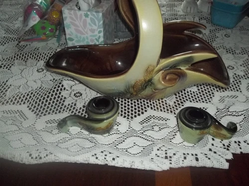 Hull fruit basket Mid Century USA with two matching candle holders Wheat pattern