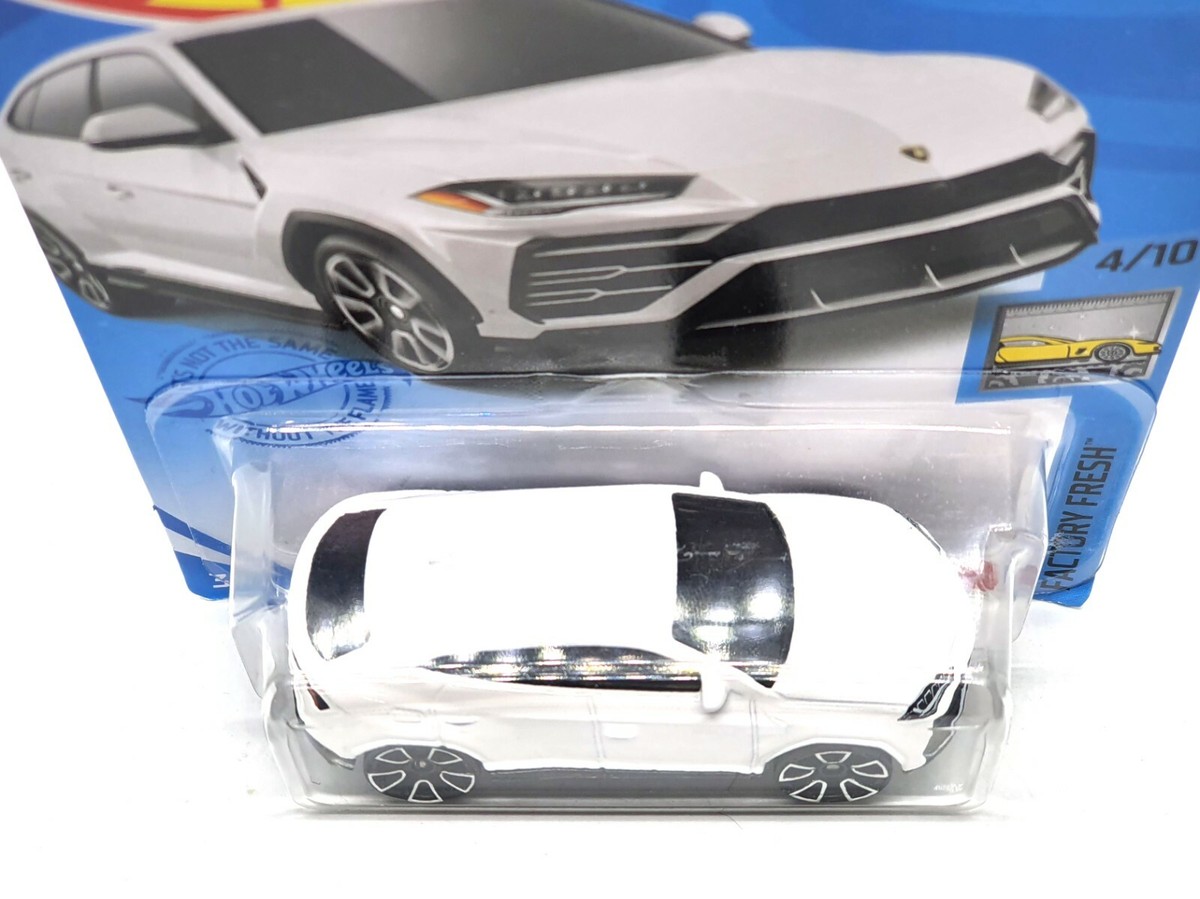 Hot Wheels White '17 Lamborghini Urus Kids Model Diecast Toy Cars