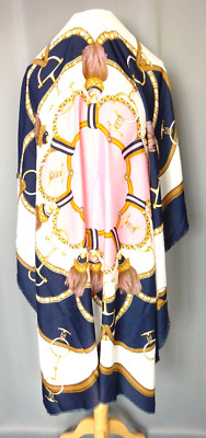 Großer Schal Reitschal Fransen Satin eckig 120cm 47 inch Made in Italy