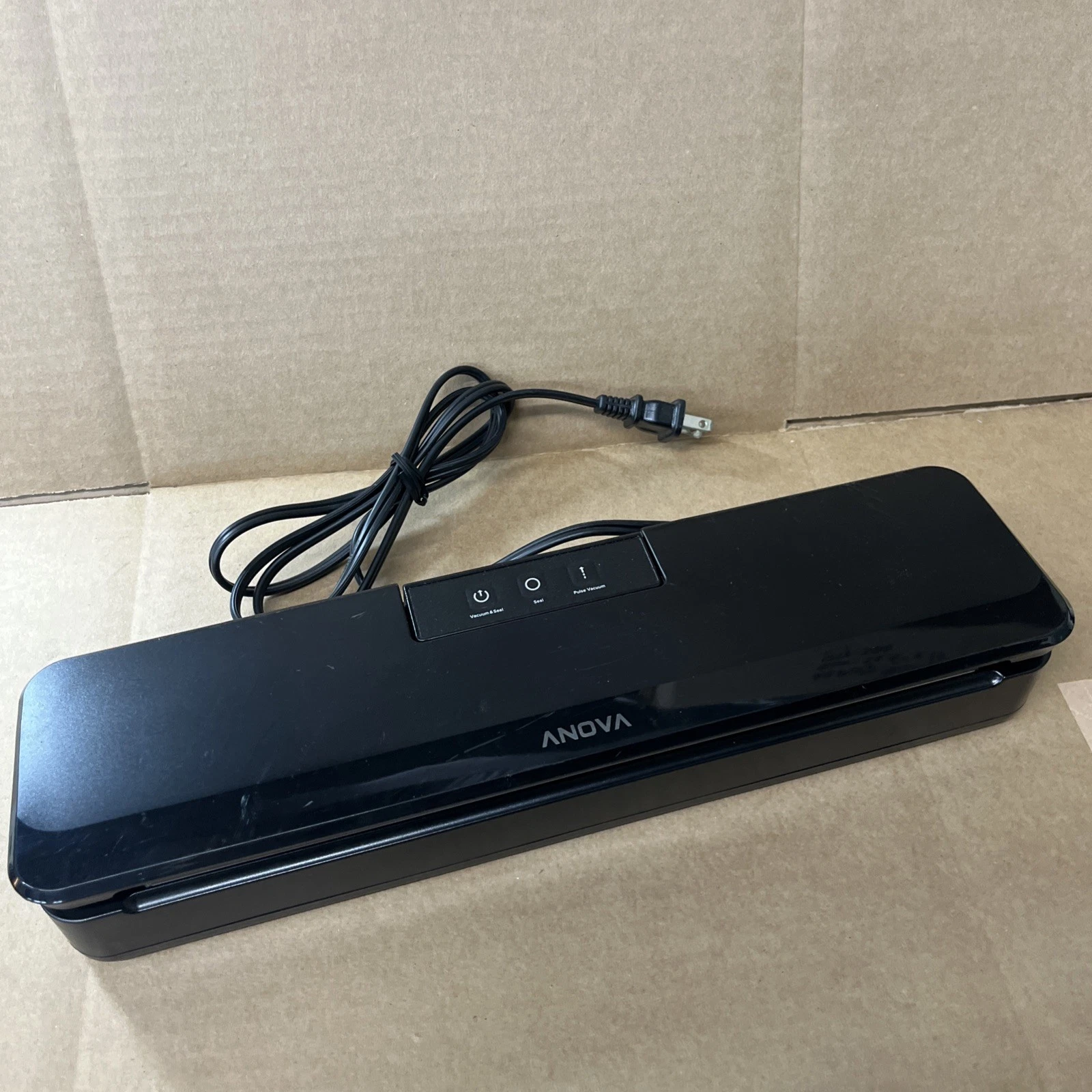 Anova ANVS01-10 Vacuum Sealer - Effortless Food Preservation