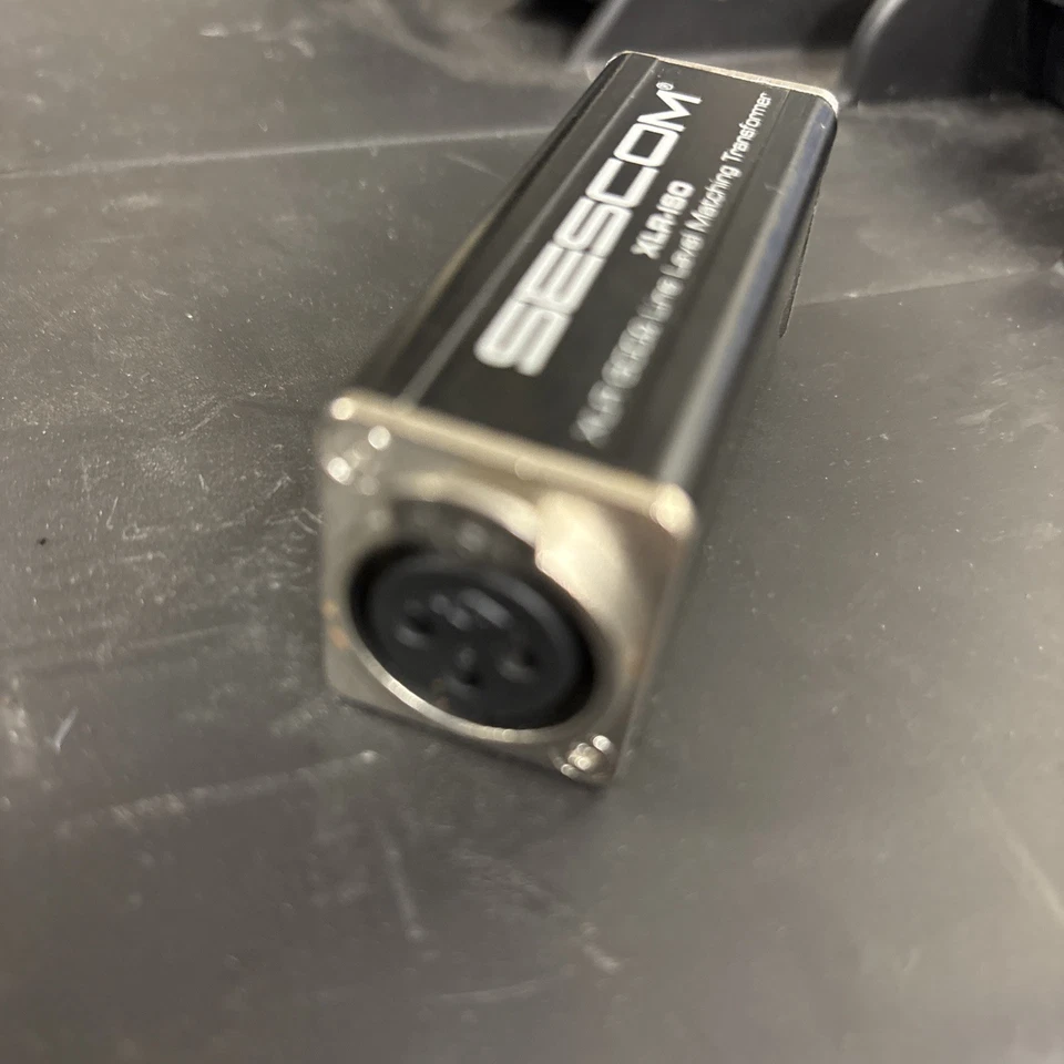 2x Sescom XLRF to 75 Ohm BNC Female AES/EBU Impedance Transformer SES-AES-EBU-1 - Image 2 of 4