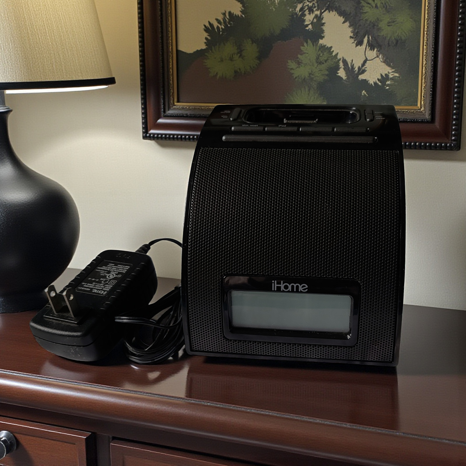 Black Charging Station For Iphone Ipad