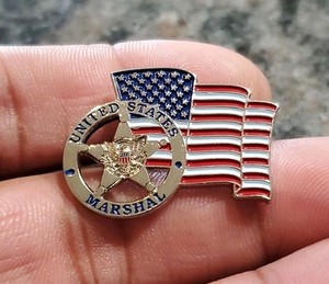 アメリカ合衆国マーシャルバッジ　実物 アメリカ合衆国マーシャル バッジ - メルカリ