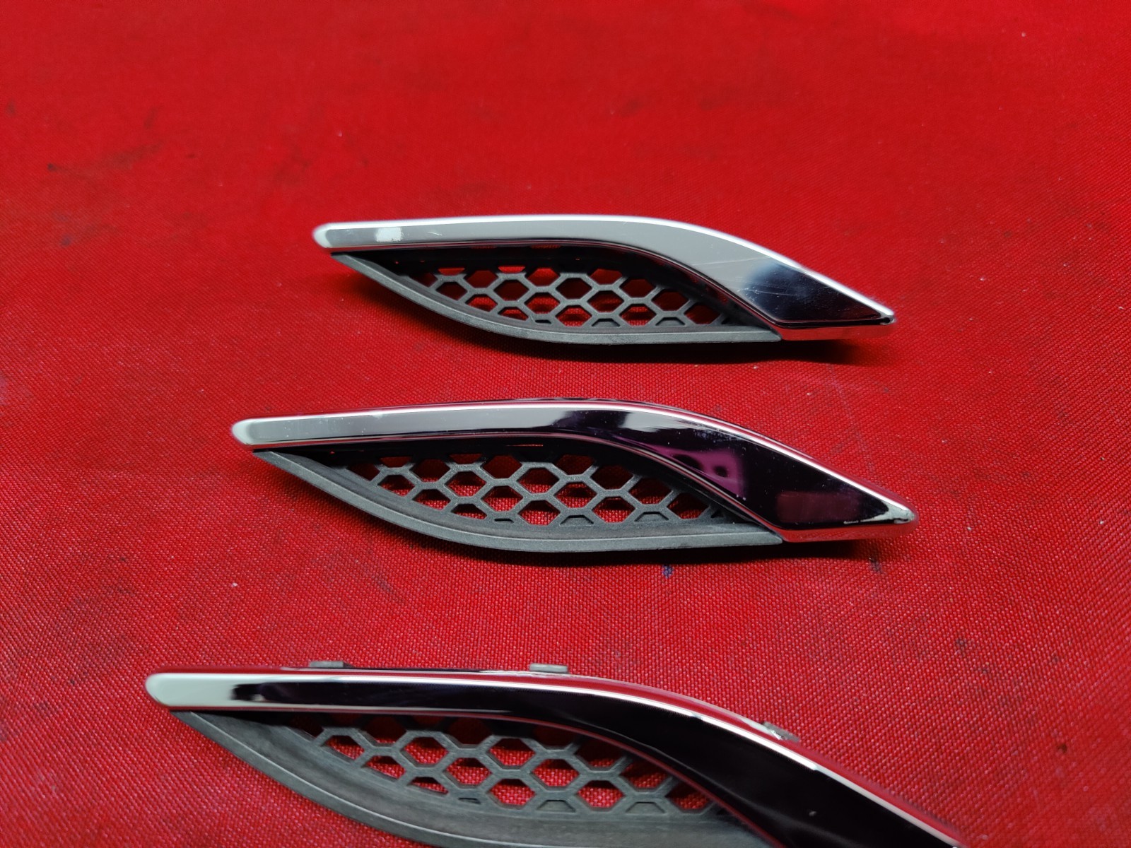 2014-2024 MASERATI GHIBLI LEFT DRIVER FENDER TRIM COVER PANEL GRILLE VENT SET