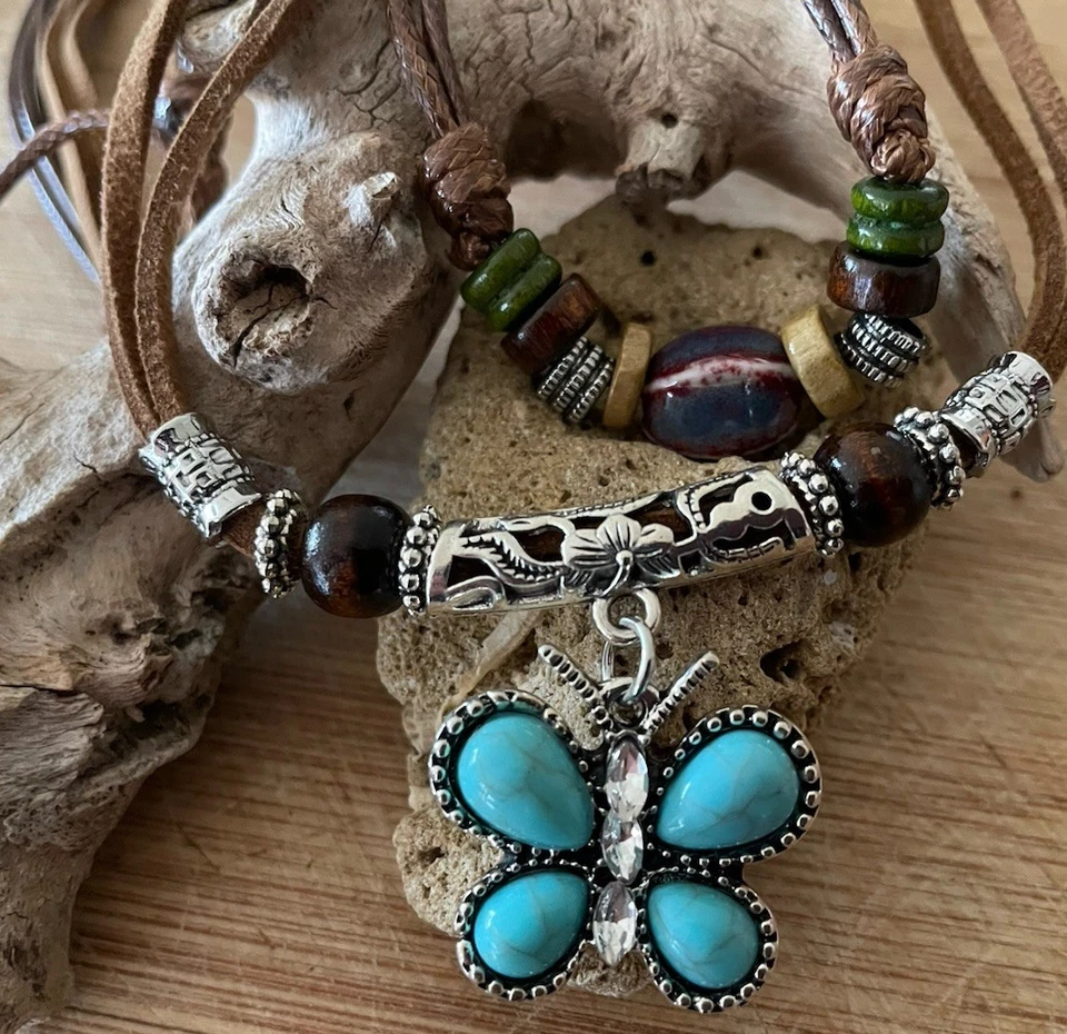 Collar Mariposa Estilo Boho 2 Hilos Cuero Cuentas - Totalmente Nuevo Foto 2 de 4