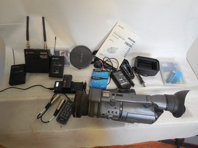 Sony Handycam HDR-FX7 3CMOS HDV/MiniDV Camcorder Sold As-Is Parts/Repair READ!