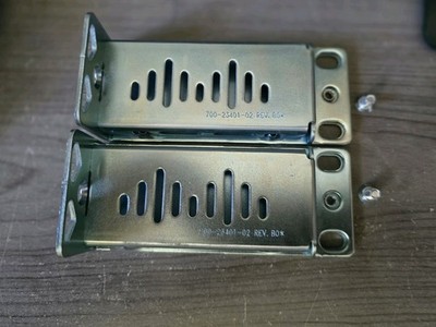 Cisco rack mount brackets, model RCKMNT-19-CMPCT,