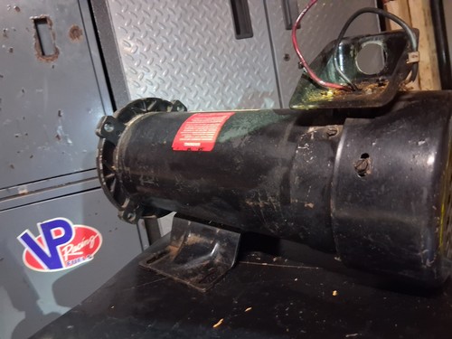Refurbished DAYTON 4Z524B / PERMANENT MAGNET DC MOTOR / 1/2HP / 1725RPM / 180VDC