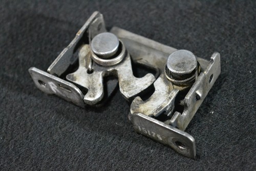 BMW E61 E60 Motorhaubenschloss Motorhaubenverriegelung Schloss 7115229 (108)