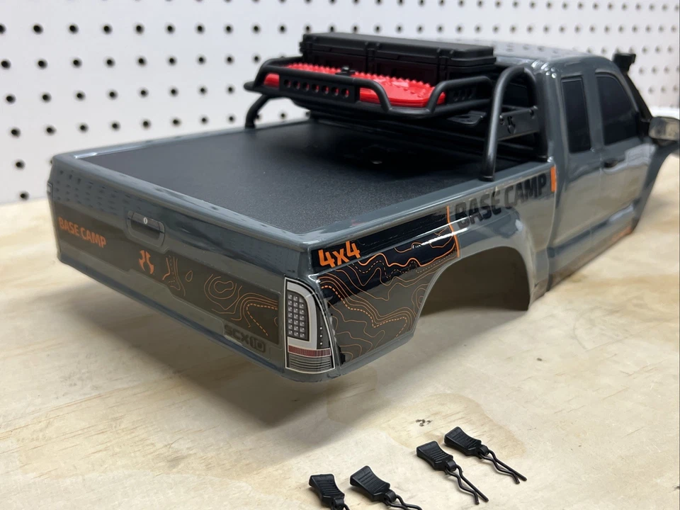 Axial SCX10 III Base Camp Gray Body With Accessories Snorkel Rack New 1/10 Yota - Image 4 of 4