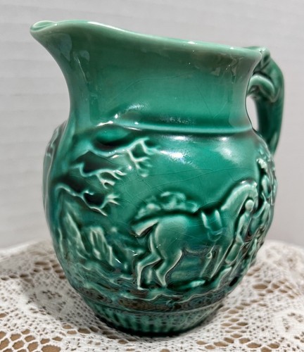 Vtg 1940 Wedgewood Queensware of Etruria pitcher hunt scene horses hounds green - Picture 4 of 13