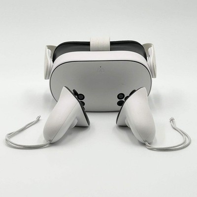 Meta Quest 3S 128GB Standalone All-in-One VR Headset P97
