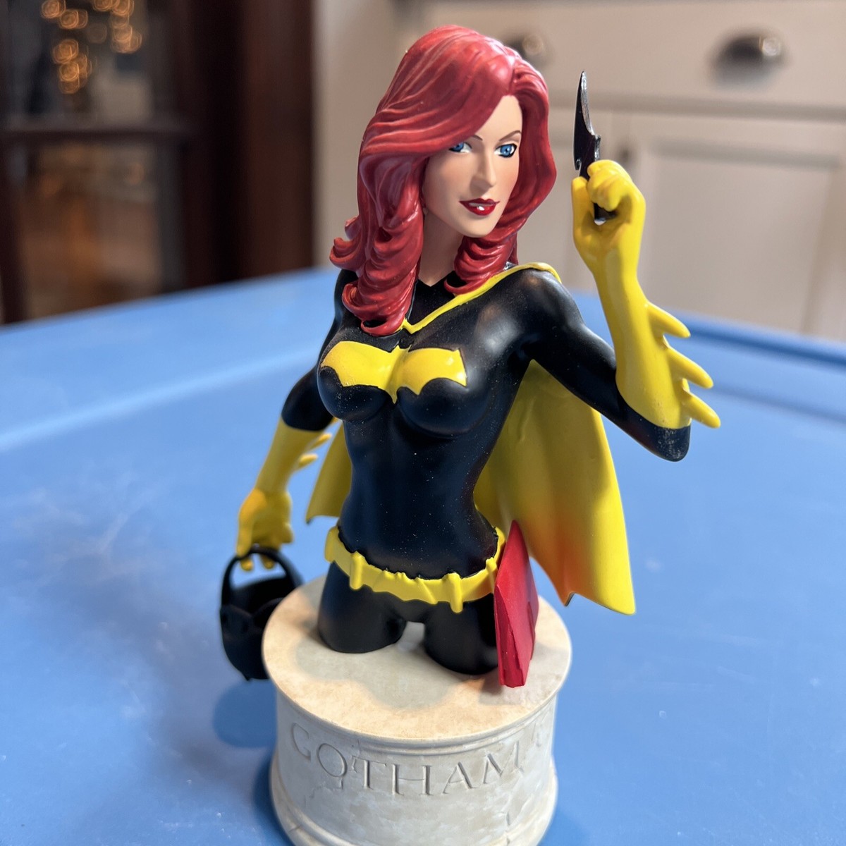 Batgirl Bust Statue Series 1 Women of the DC Universe New DC 