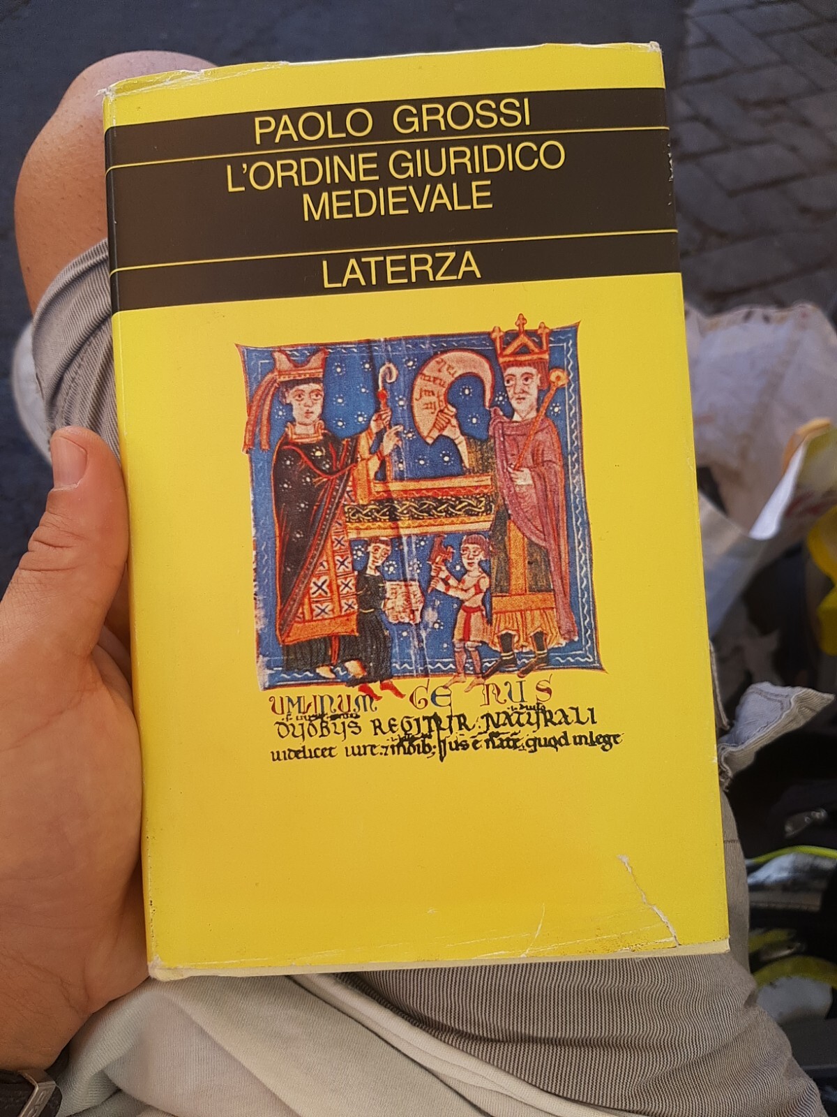 Foto 1 di 8