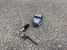 Schlie&szlig;zylinder T&uuml;r vorne links 2x Schl&uuml;ssel Mercedes W213 17.2110.031