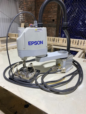 #ad Epson G3 351S UL Robot 350mm arm with RC180 Controller all cables vacuum lift $980.00